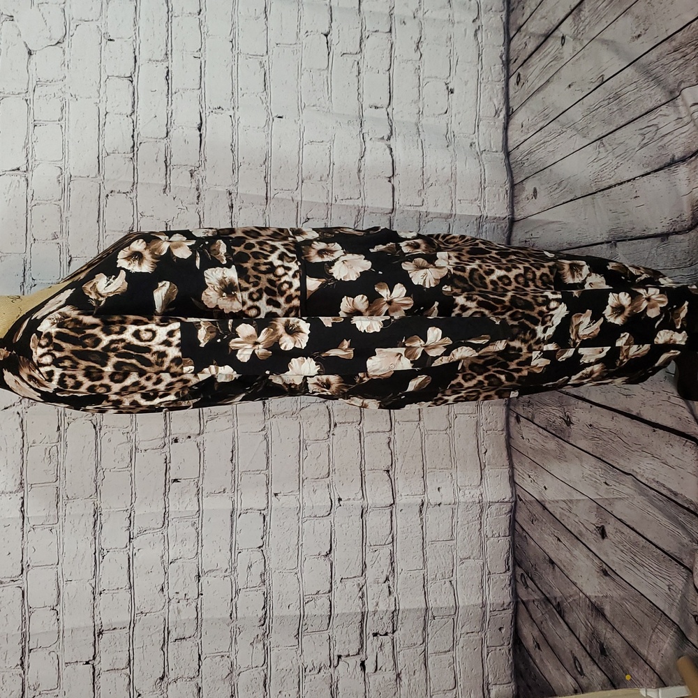 W By Worth Faux-Wrap Dress Floral and Animal Print Size M EUC - Picture 5 of 11